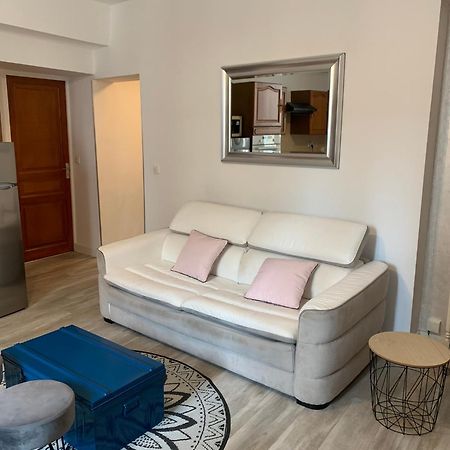 Fontaine Apartment Опс Екстериор снимка